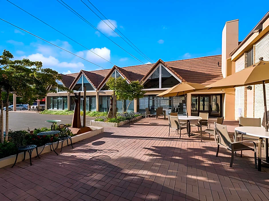 Best Western Town And Country Inn