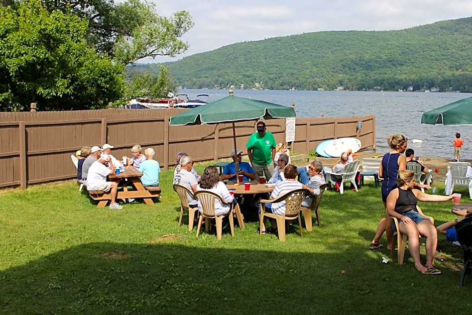 The Sundowner on Lake George