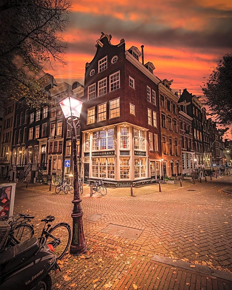 Leidse Square 5 star Luxury Apartment