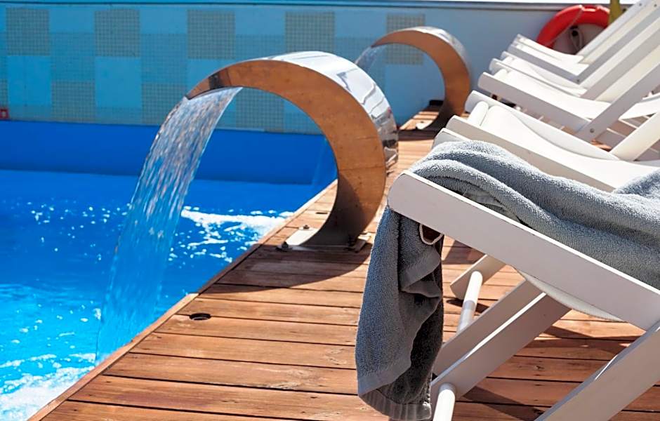 Capsis Astoria Hotel