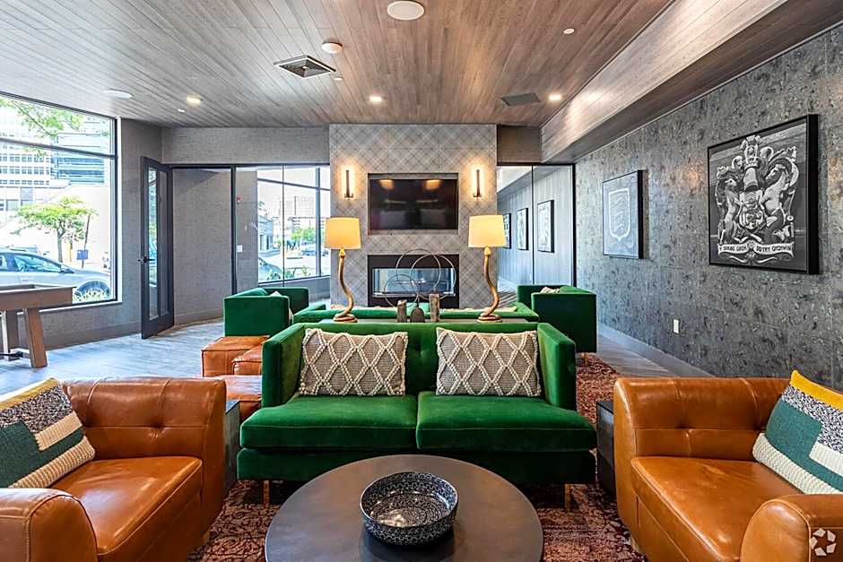 Luxury Furnished Apartments by Hyatus Downtown at Yale