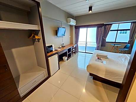 Single Deluxe Room