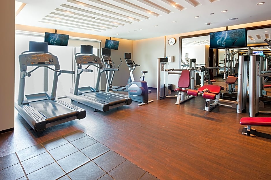 Centro Al Manhal by Rotana