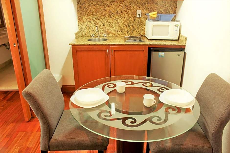 Condesa Suites