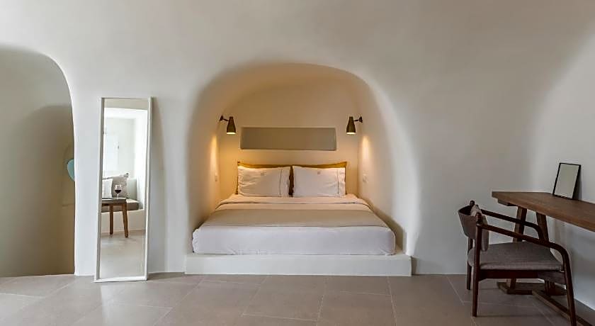 Art Maisons Oia Castle Hotel