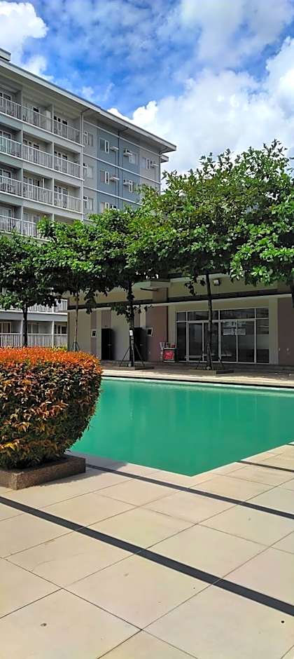 Xavie's Pad Condo @ Trees Residence T16 742