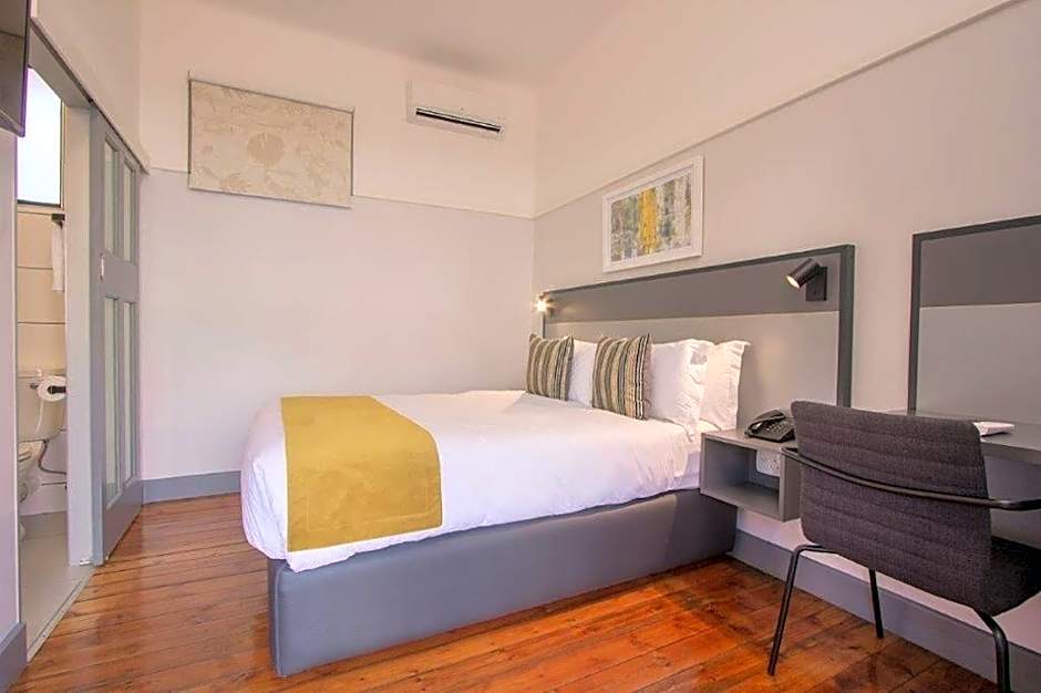THE Pretoria Hotel