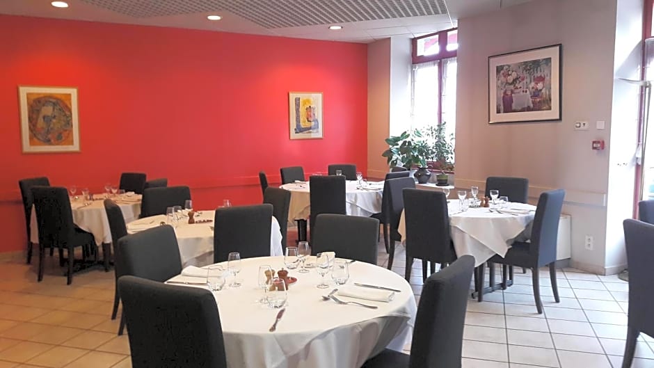 Logis Hotel du Parc-Restaurant - Le Rouget de Lisle