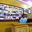 Hotel Marina Mahal