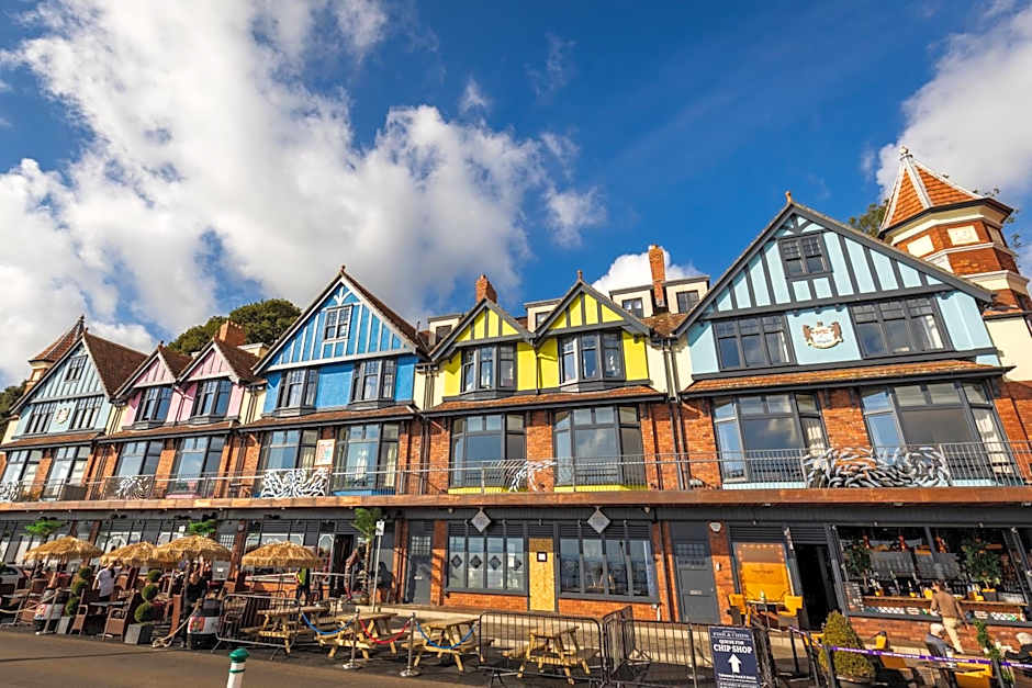 Beachcliff Rooms & Apartments