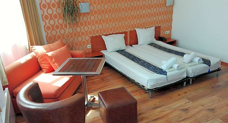Scotty's Boutique Hotel