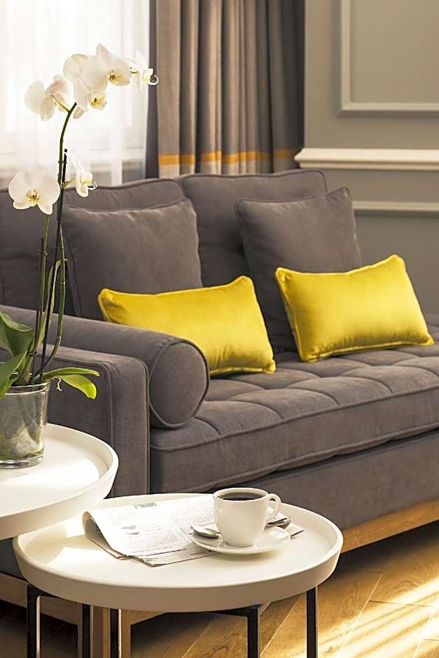 Nevv Bosphorus Hotel & Suites