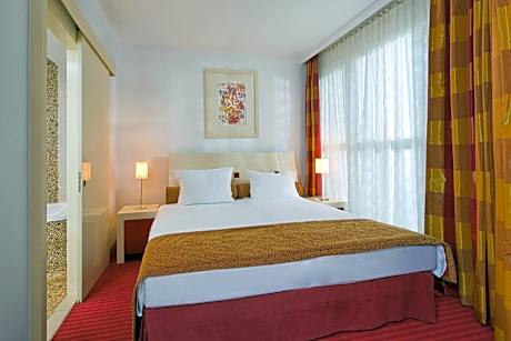 1 Bedroom Deluxe