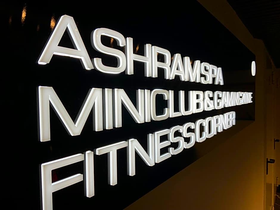 International Beach Hotel