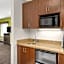 Holiday Inn Express & Suites Wilmington-Newark by IHG
