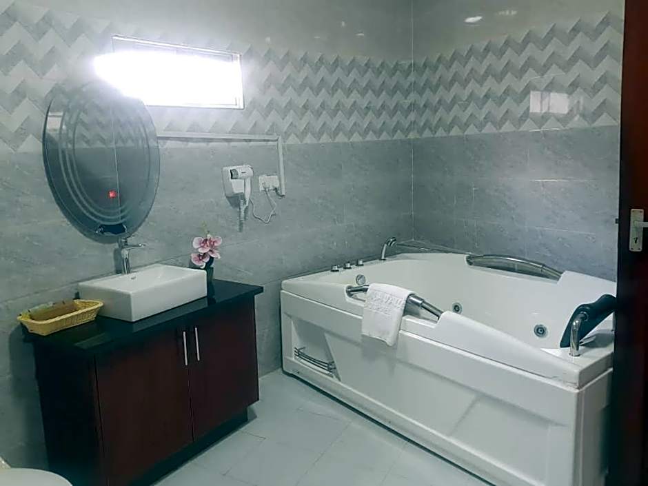 Chamba Valley Exotic Hotel.