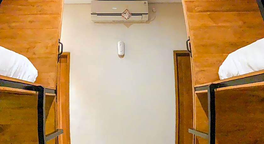 D beds Hostel