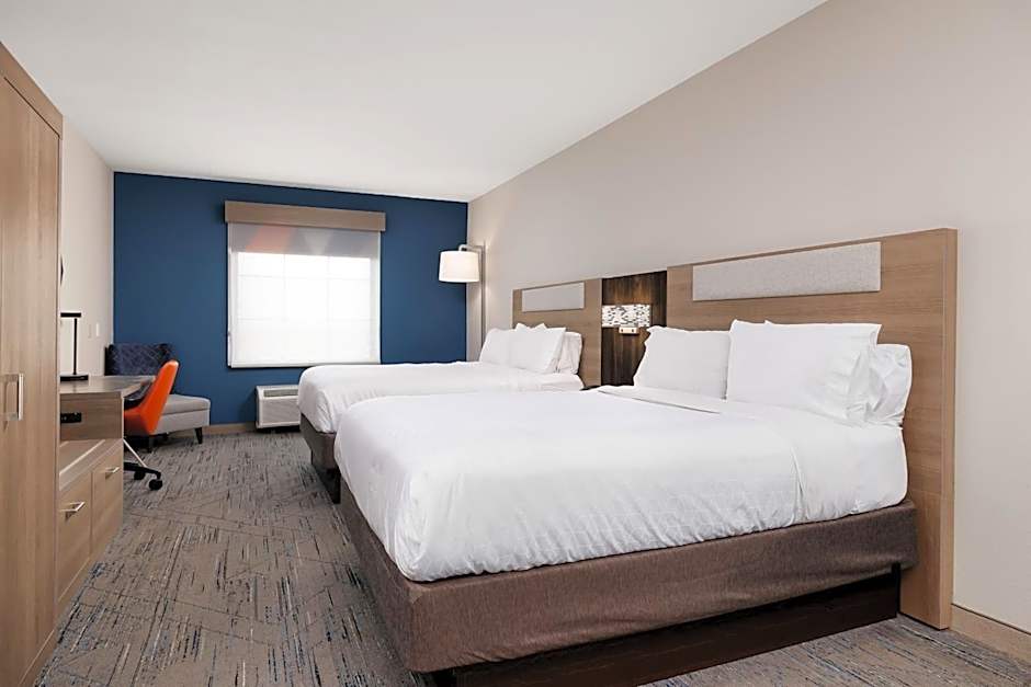 Holiday Inn Express Hotel and Suites Kingsville By IHG