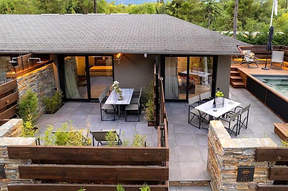 Sylvia Camping & Luxury Suites, Panel Hospitality Homes & Villas