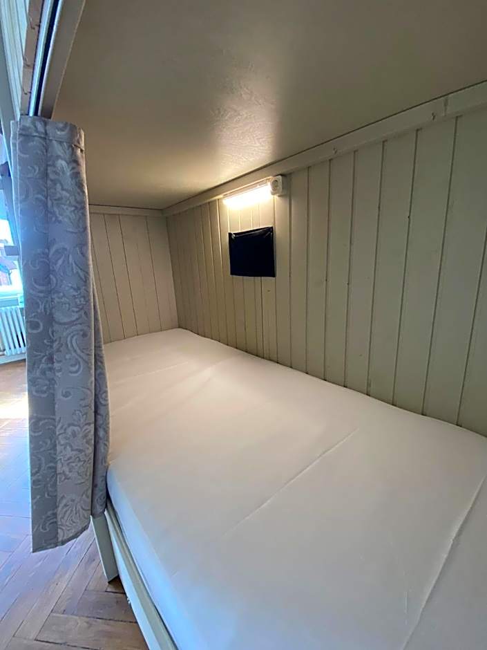 Blue Bird Boutique Hostel - Riga Old Town