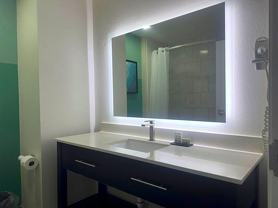 Wingate by Wyndham Kings Bay Naval Base / I-95