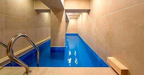 Superior Family Room