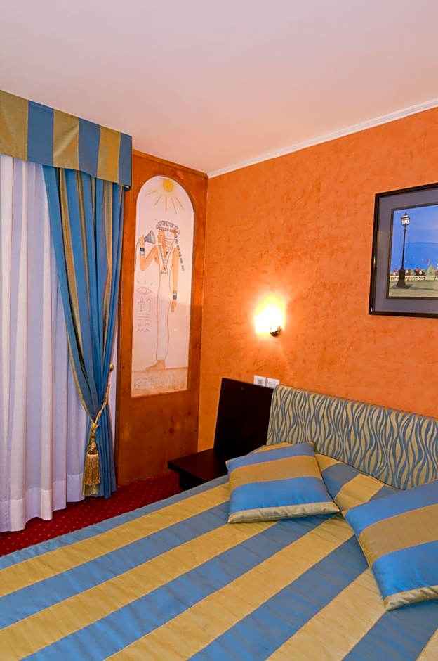 Hotel Soraya & Apartments