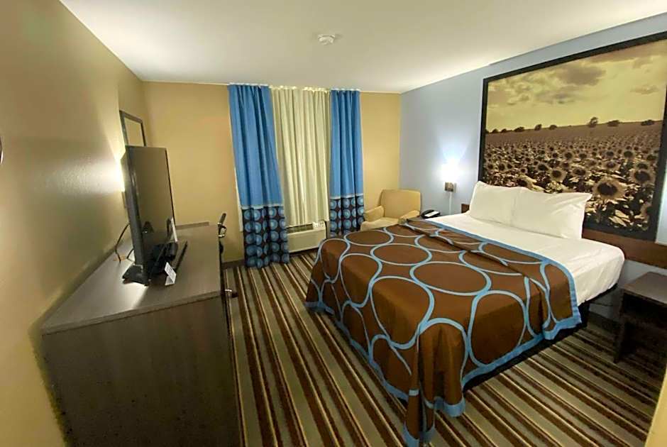 Super 8 by Wyndham Independence KS