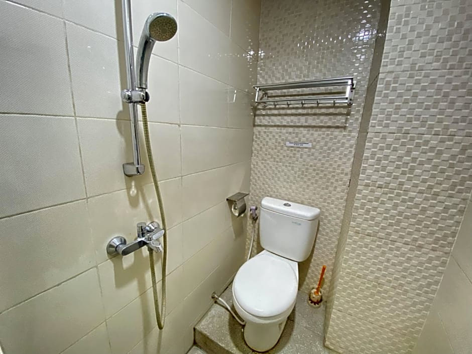 Penginapan Star Ambon Mitra RedDoorz