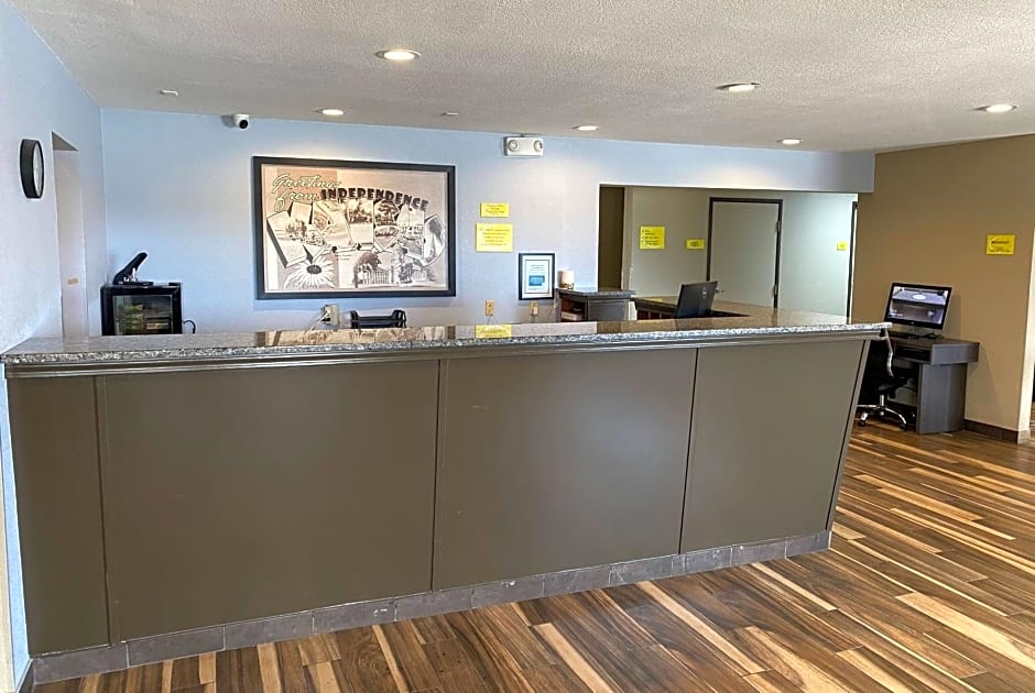 Super 8 by Wyndham Independence KS