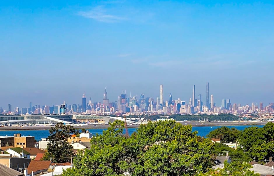 voco Fiorello - LaGuardia Airport by IHG