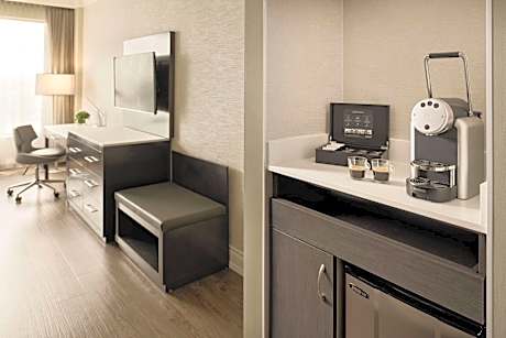 King Room - Non-Smoking