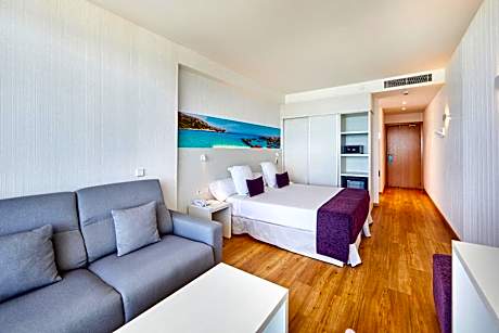 Superior Double or Twin Room with Sea View