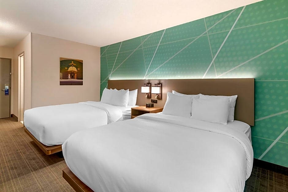 Comfort Inn & Suites Saratoga Springs