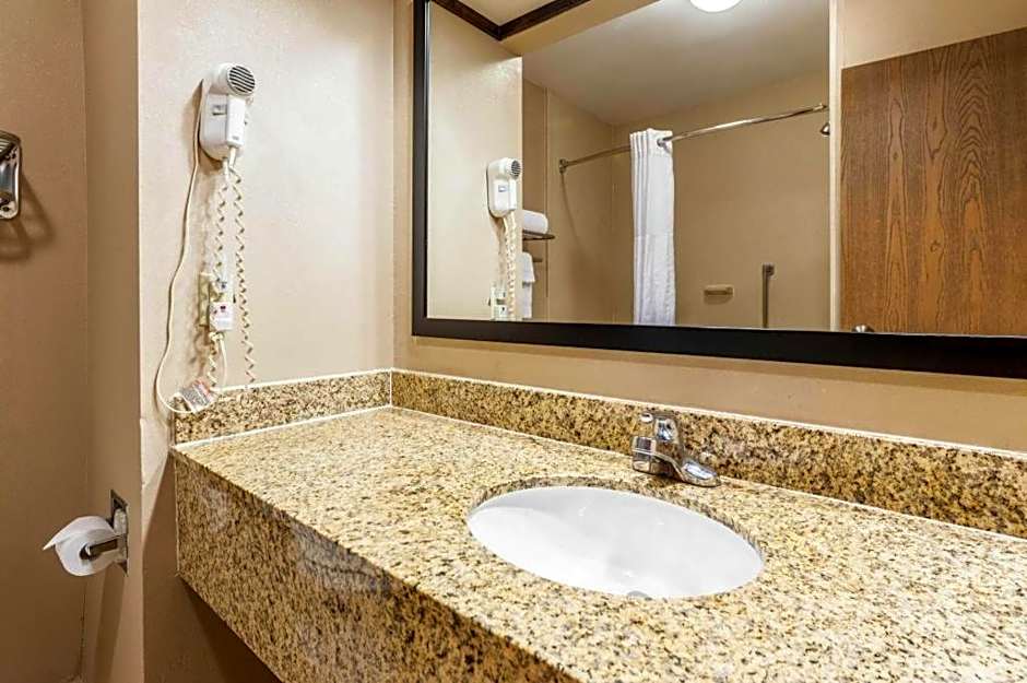 Quality Inn Clarksdale