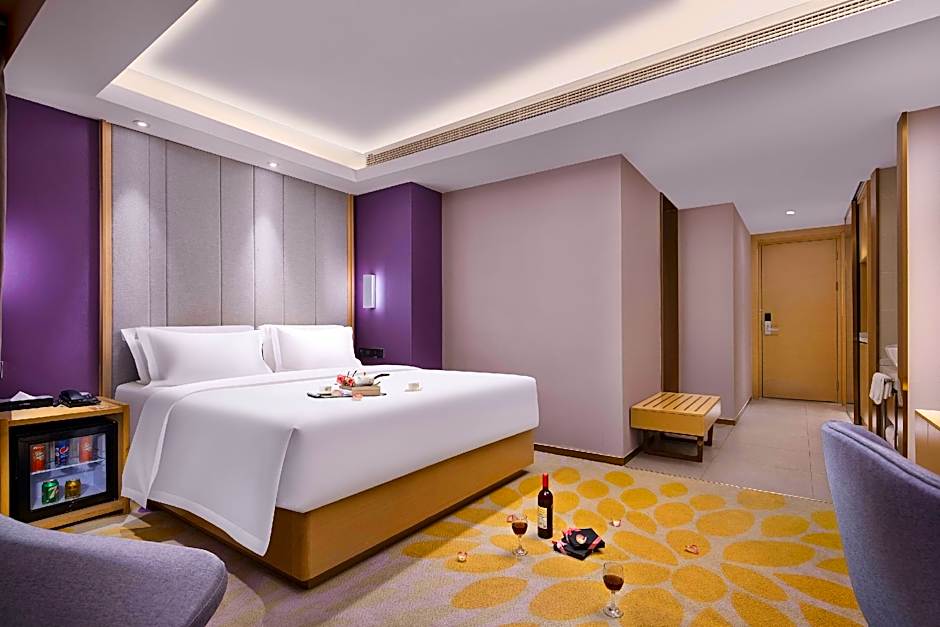 Lavande Hotels· Jingmen Xingqiu Shijiecheng