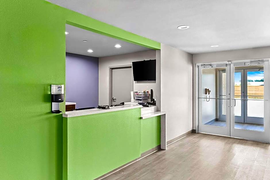 WoodSpring Suites South Houston Hobby