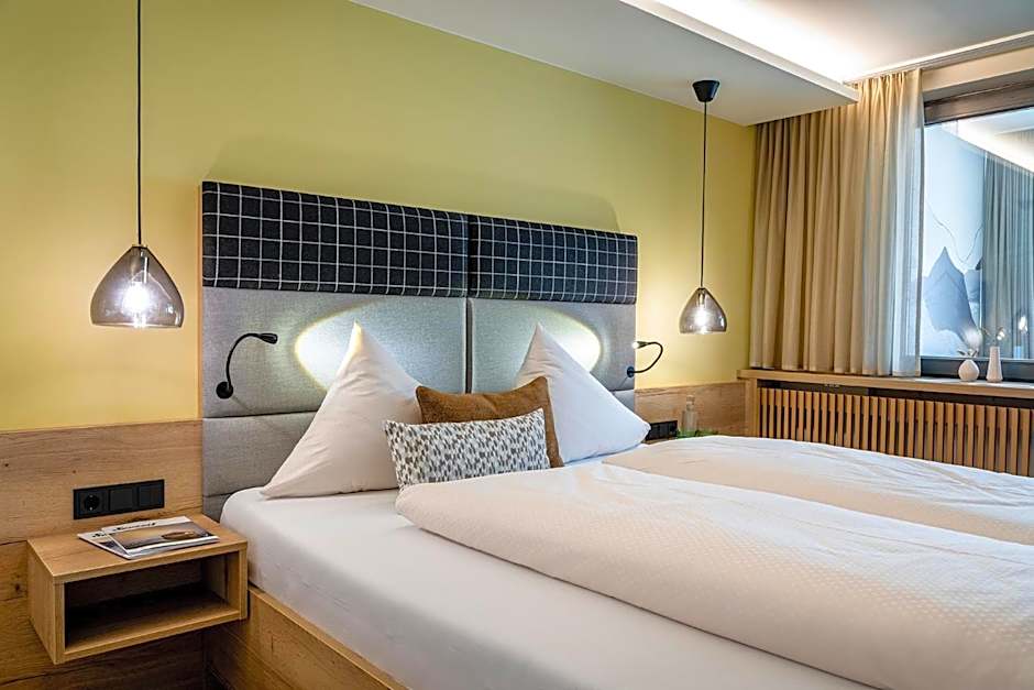 Photo 1 of 15 of Double Room