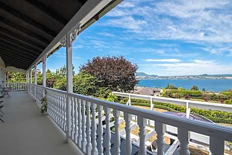 Suite with External Private Bathroom