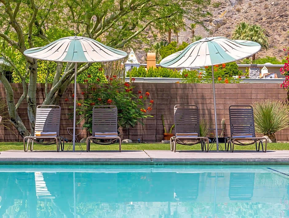The Hideaway - 21 and Over - A Town & Desert Boutique Hotel