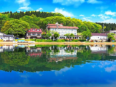 Lake Side Hotel Minatoya
