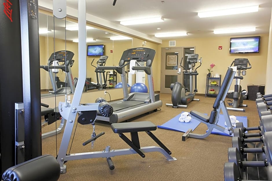 Pomeroy Inn & Suites Fort St. John