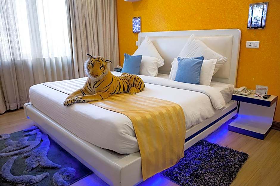 Photo 1 of 5 of Junior Suite