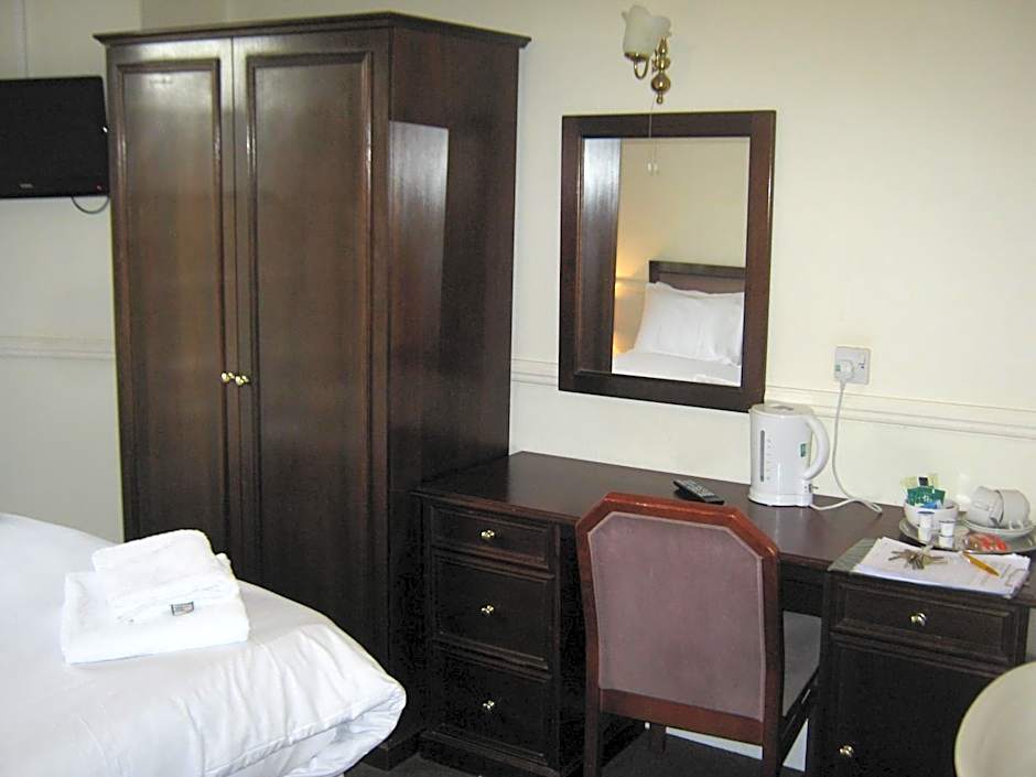 Rose and Crown Hotel