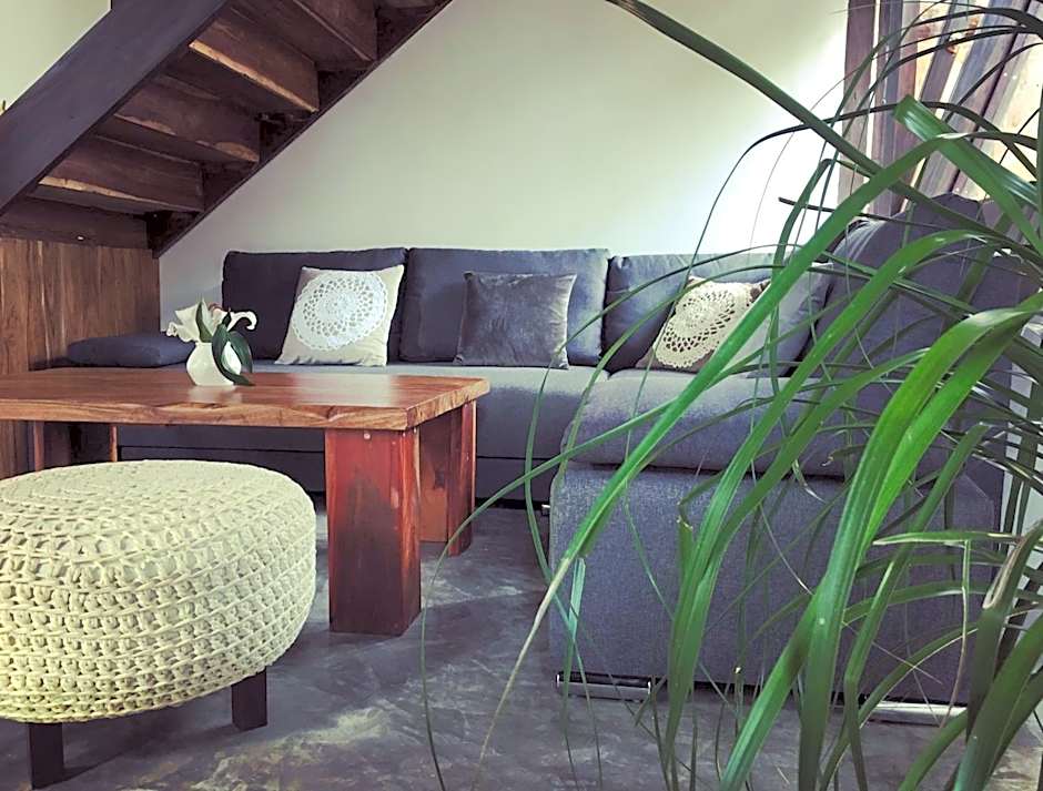 Nahouse Jungle Lodges