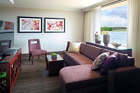 Suite, 1 Bedroom (1 King Bed and 1 Double Sofa Bed)