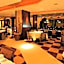 Phoenix Hotel by HHG
