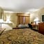 Rodeway Inn and Suites Bakersfield