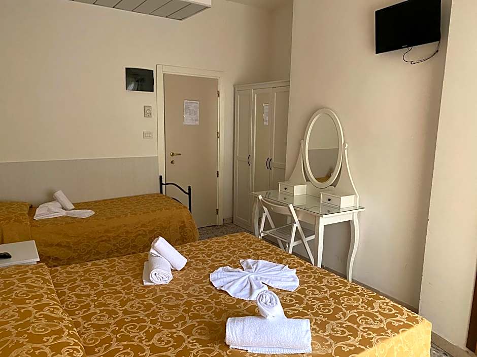 Hotel Modenese