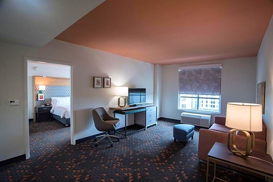 Holiday Inn Lexington - Hamburg, an IHG Hotel